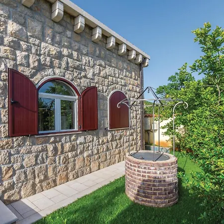 Stunning Home In Cista Velika With Wifi Velika Cista (Split-Dalmatia)