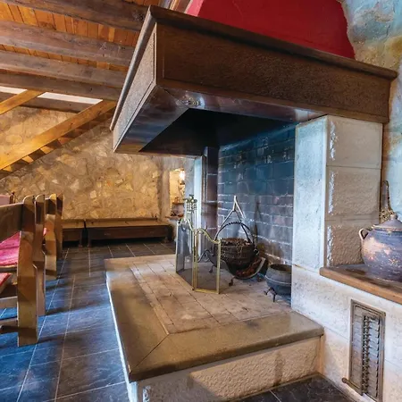 Stunning Home In Cista Velika With Wifi Velika Cista (Split-Dalmatia)