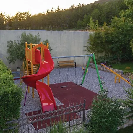 Holiday home Stunning Home In Cista Velika With Wifi